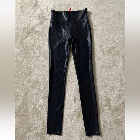Spanx Women's Black Mid Rise Waisted Faux‎ Leather Leggings Size Small - Picture 1 of 10